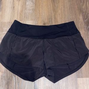 Size 0 lululemon speed up shorts 2.5 in worn once
